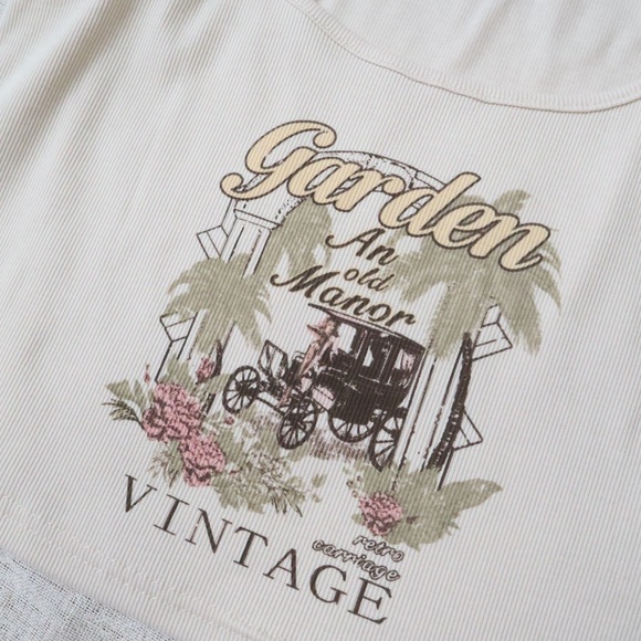 DAZY Floral & Letter Graphic Rib-knit Crop Top NEW - Picture 3 of 5